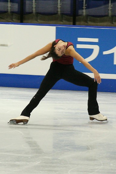 Ad:  Tugba_Karademir_Ina_Bauer_-_2006_Skate_Canada.jpg
Gsterim: 1009
Boyut:  55.7 KB