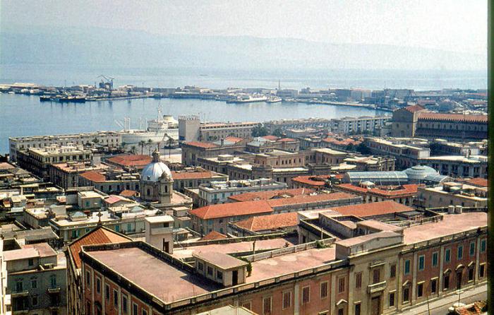 Ad:  800px-Messina_Harbour.jpg
Gsterim: 192
Boyut:  74.3 KB