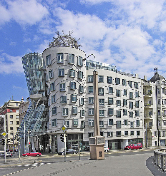 Ad:  564px-Prag_ginger_u_fred_gehry.jpg
Gsterim: 564
Boyut:  111.4 KB