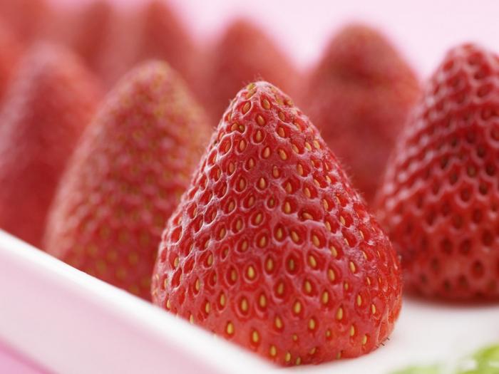 Ad:  strawberry-close-up-1024-768-6002.jpg
Gsterim: 224
Boyut:  39.2 KB