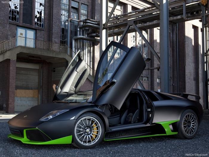 Ad:  Edo-Lamborghini_Murcielago_LP750_2011_800x600_wallpaper_06.jpg
Gsterim: 178
Boyut:  72.9 KB