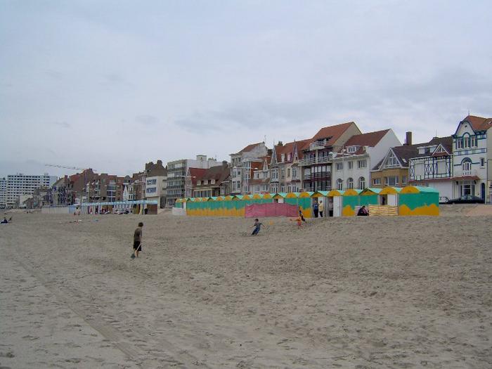 Ad:  Plage_de_Dunkerque.jpg
Gsterim: 380
Boyut:  46.7 KB