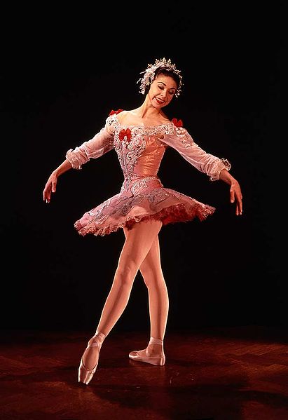 Ad:  411px-Margot_Fonteyn.jpg
Gsterim: 334
Boyut:  28.2 KB