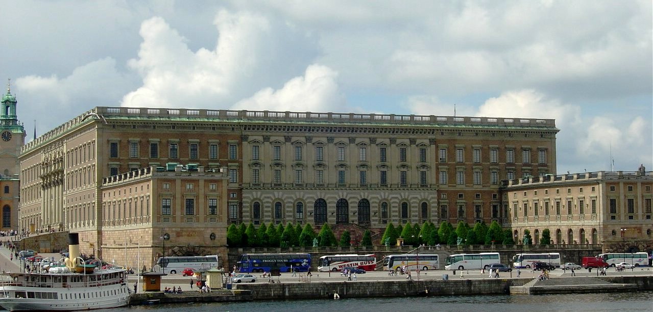 Ad:  Royal-Palace-Stockholm.jpg
Gsterim: 229
Boyut:  173.7 KB