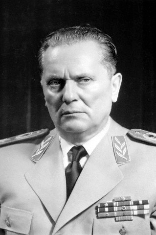 Ad:  Josip_Broz_Tito_uniform_portrait.jpg
Gsterim: 409
Boyut:  91.0 KB