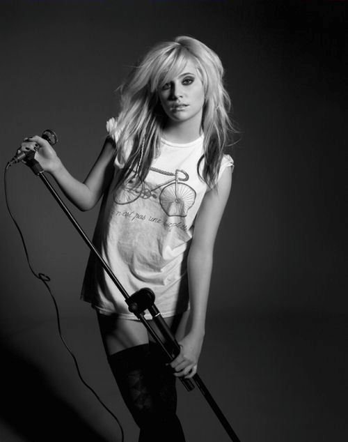 Ad:  Pixie Lott.jpg
Gsterim: 316
Boyut:  35.0 KB