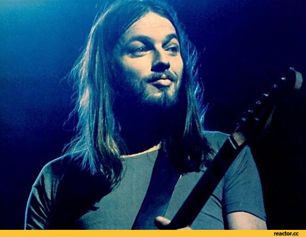 Ad:  David Gilmour1.jpeg
Gsterim: 749
Boyut:  75.8 KB