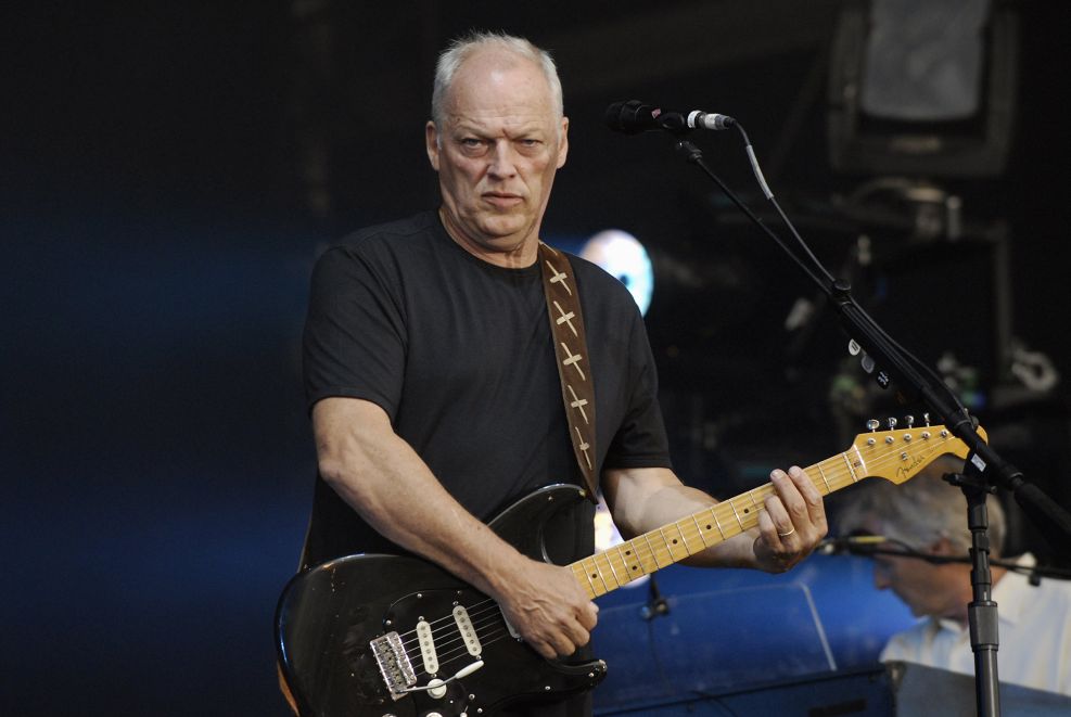 Ad:  David Gilmour2.jpg
Gsterim: 550
Boyut:  70.3 KB