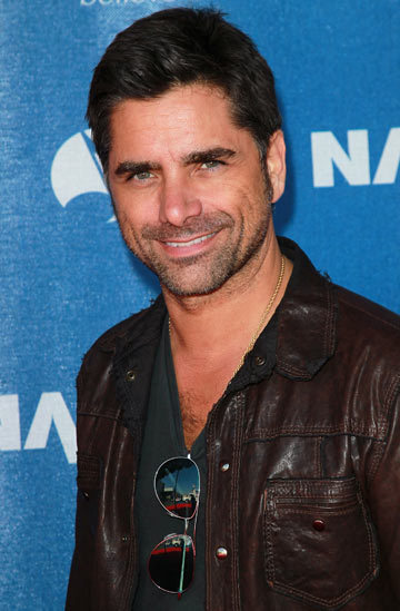 Ad:  John Stamos.jpg
Gsterim: 655
Boyut:  49.8 KB