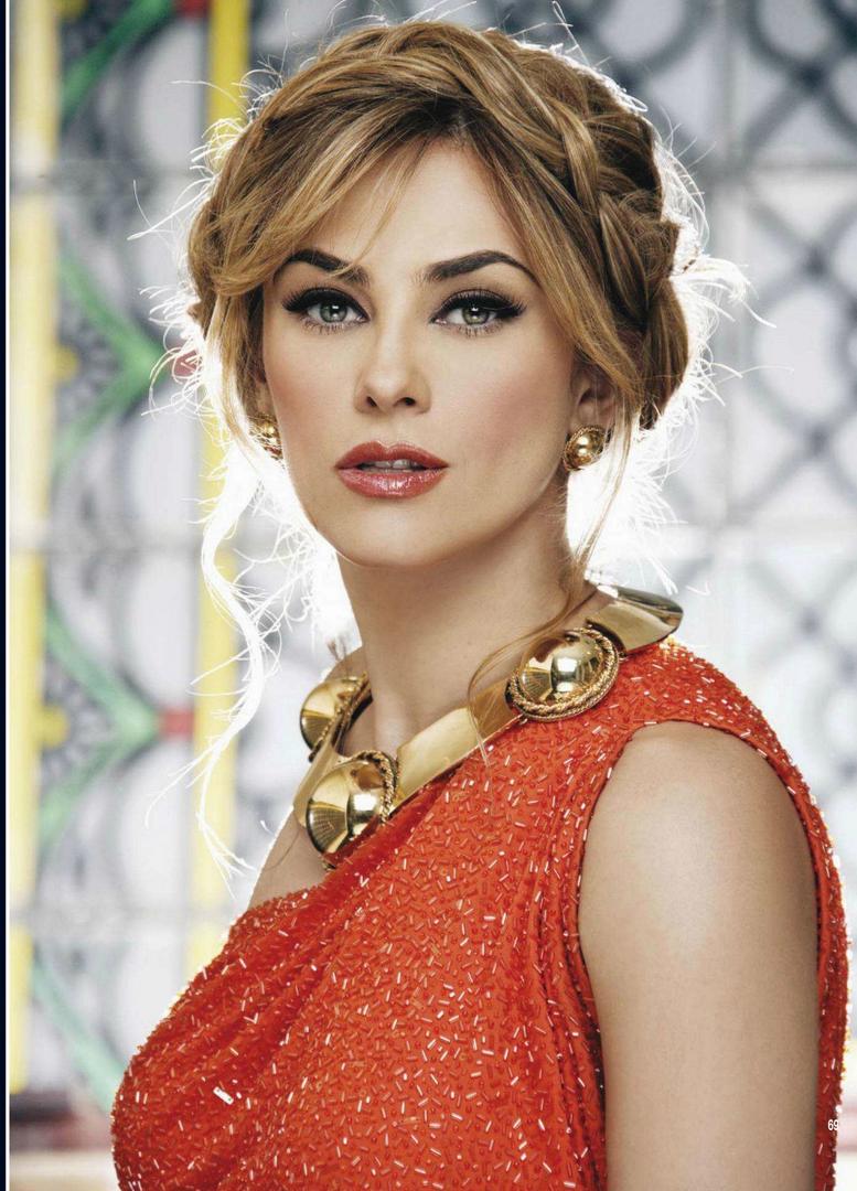 Ad:  Aracely Arambula.jpg
Gsterim: 828
Boyut:  121.1 KB