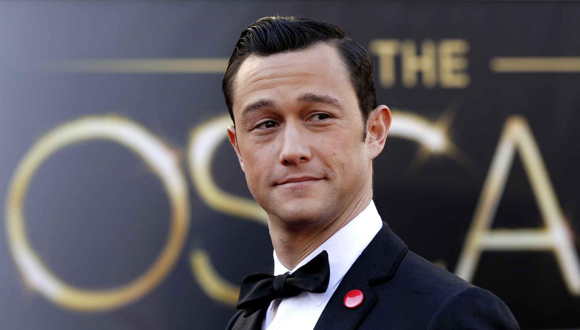 Ad:  joseph-gordon-levitt..jpg
Gsterim: 238
Boyut:  120.7 KB