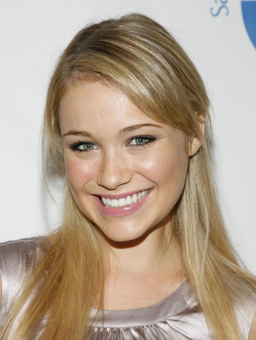 Ad:  Katrina Bowden.jpg
Gsterim: 755
Boyut:  96.0 KB