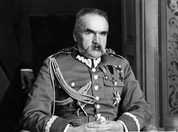 Ad:  Jozef Pilsudski.jpg
Gsterim: 1467
Boyut:  58.6 KB