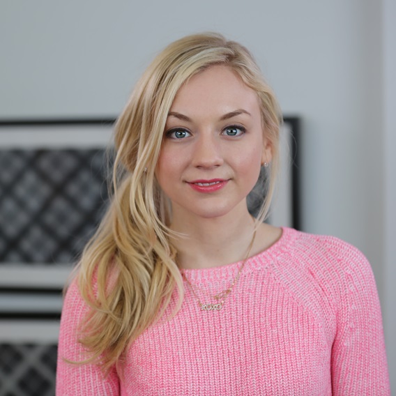 Ad:  emily-kinney1.jpg
Gsterim: 224
Boyut:  82.9 KB